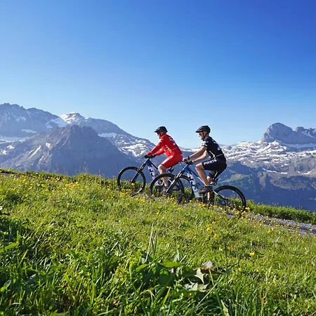 Hotel Hahnenmoos Adelboden