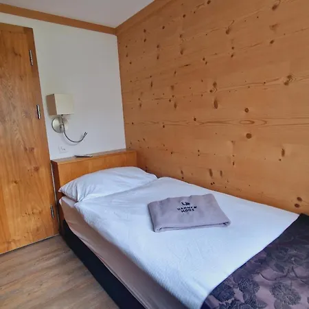 Hahnenmoos Hotel *